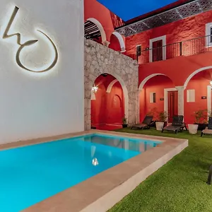 4* Hotel Ho